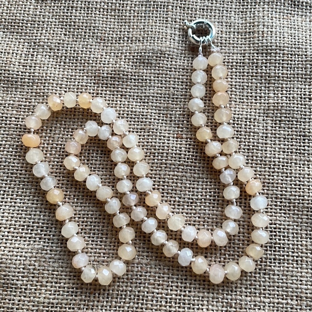 Rare Natural Rose Rainbow Moonstone Faceted Rondelle 8 mm Knotted in Style - Picture 3 of 10